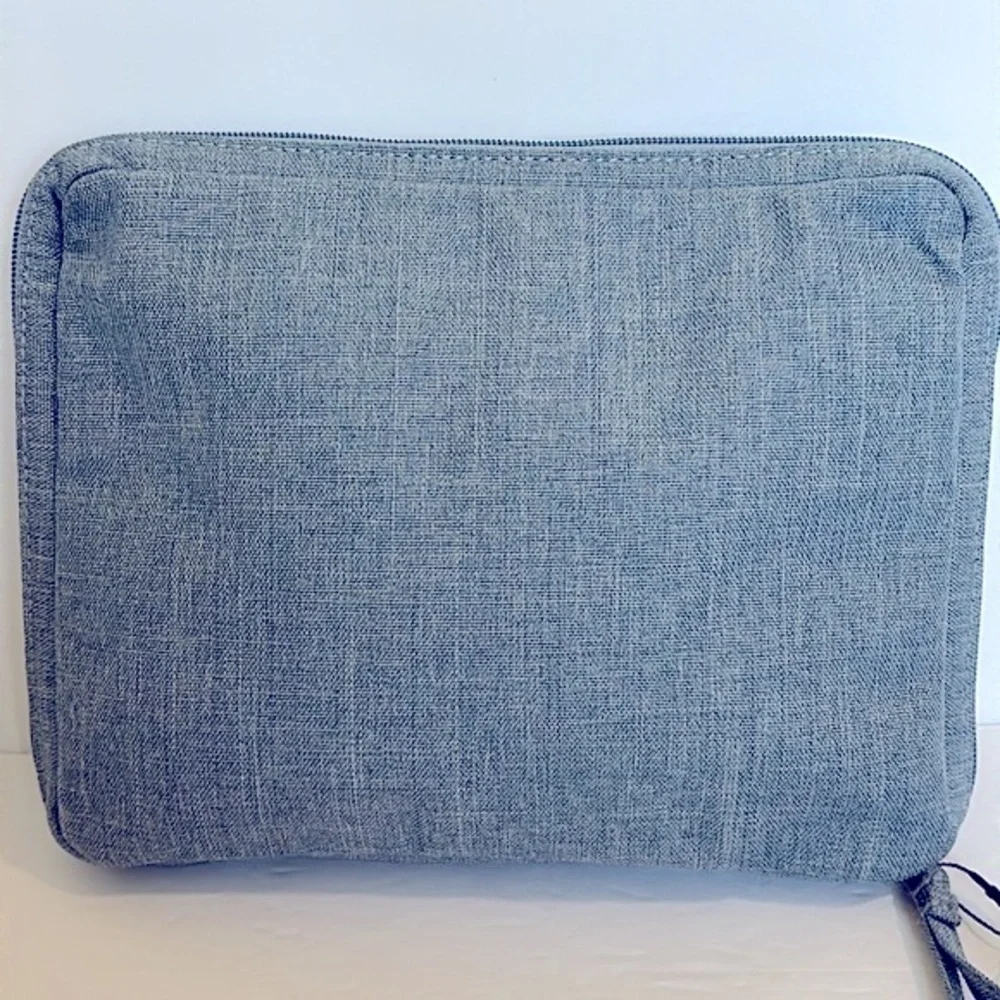 NEW! Vera Bradley ZEN GRAY Lighten up Wipes Pouch NWT